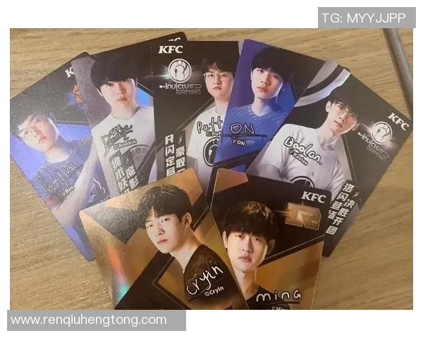 聚焦足球球星卡小金探索收藏热潮与球迷文化的独特魅力